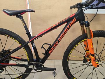 Used Rocky Mountain Vertex 2020 Mountainbike, Black — image 3 of 13