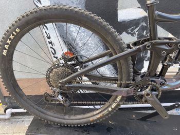 Used Giant Reign 1 2024 2024 Mountainbike — image 2 of 7