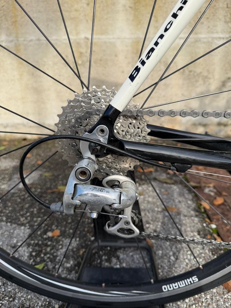 Used Bianchi Full Carbon 2011 Road & Gravel, White — image 8 of 9