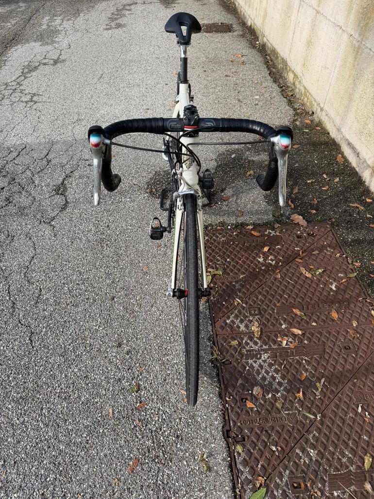 Used Bianchi Full Carbon 2011 Road & Gravel, White — image 6 of 9