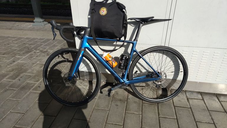 Used Scott Addict RC 30 2020 2020 Road & Gravel, Blue — image 2 of 3