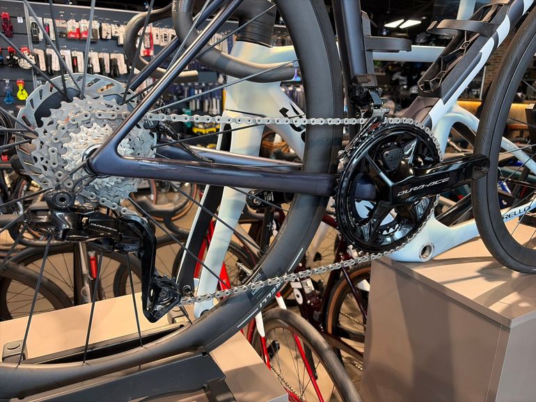 Used BMC Teammachine SLR01 TWO 2025 Road & Gravel — image 3 of 4