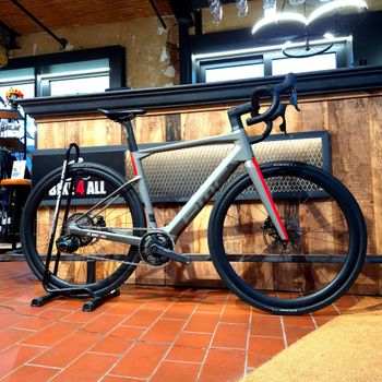 BMC, Roadmachine 01 AMP X ONE 2024