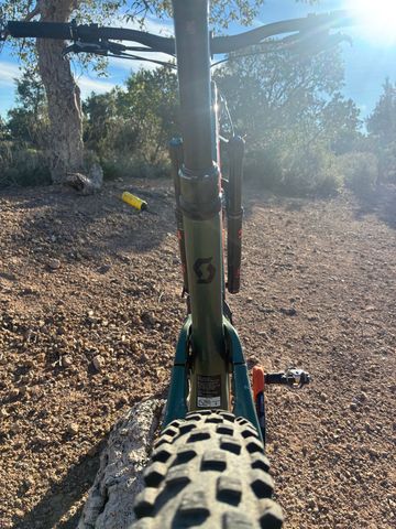 Used Scott Genius 930 2019 2019 Mountainbike, Green, 29 — image 6 of 11