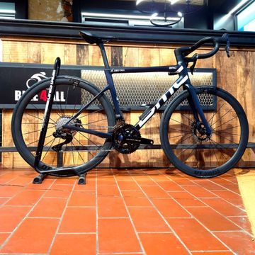 Brugt BMC TEAMMACHINE SLR 01 TWO 2025 Road & Gravel — billede 2 af 3