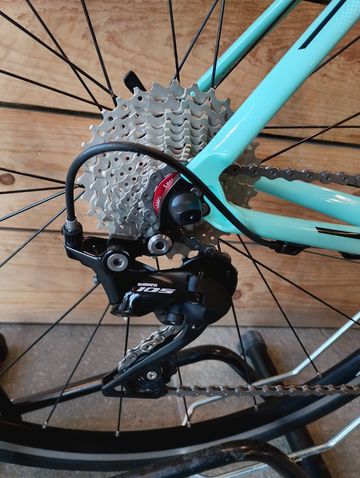 Used Bianchi Sempre Pro 2019 2019 Road & Gravel, Green — image 3 of 6