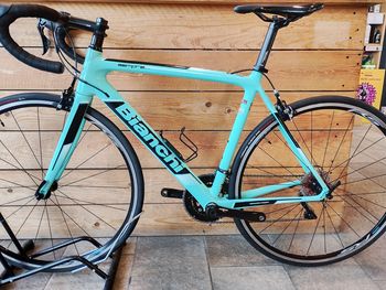 Bianchi Sempre Pro 2019 2019 Road & Gravel de segunda mano, Verde — imagen 4 de 6