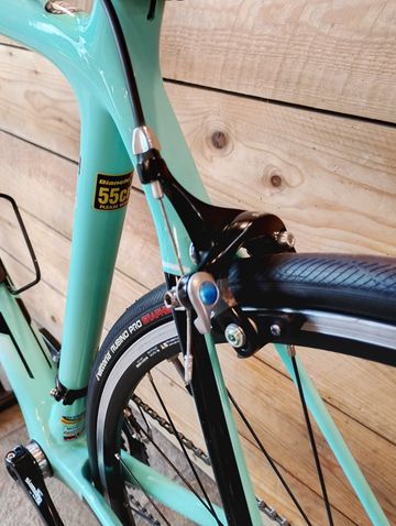 Used Bianchi Sempre Pro 2019 2019 Road & Gravel, Green — image 5 of 6