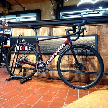 Brugt Cervélo R5 Red AXS 2024 2024 Road & Gravel