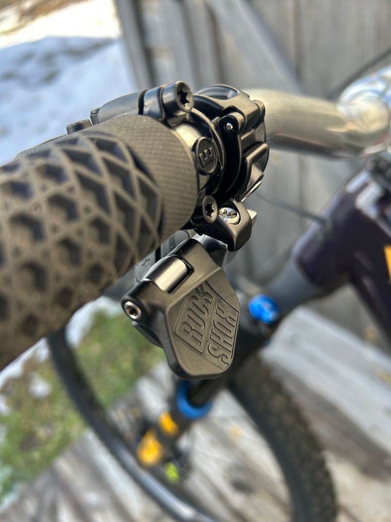 Used YT Industries Capra Uncaged 9 MX 2022 2022 Mountainbike, Purple, 29, 27.5 — image 13 of 19
