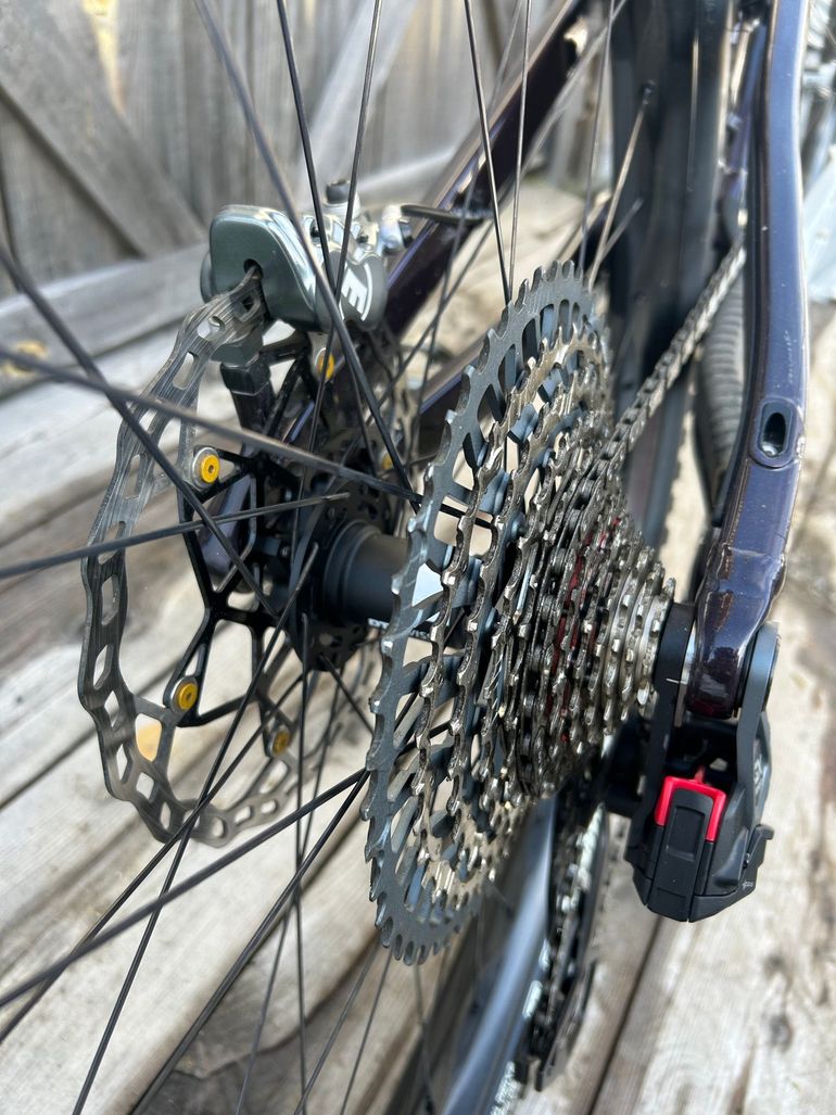Used YT Industries Capra Uncaged 9 MX 2022 2022 Mountainbike, Purple, 29, 27.5 — image 4 of 19