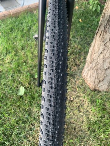 Brugt Canyon Grail CFR Di2 2024 2024 Road & Gravel — billede 11 af 16