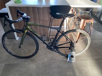 Used Giant Tcr SRAM Red eTap AXS 2021 Road & Gravel, Green — image 2 of 8