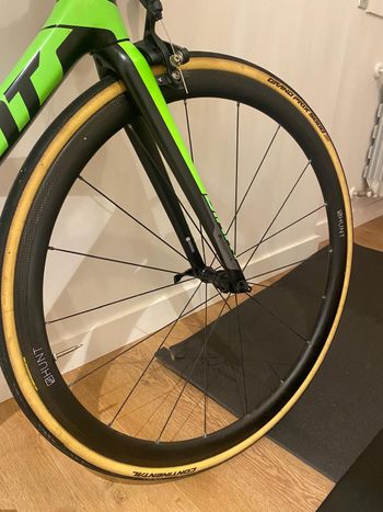 Used Giant TCR Advanced SL Rim Brakes Ultegra Di2 2018 Road & Gravel, Green — image 4 of 8