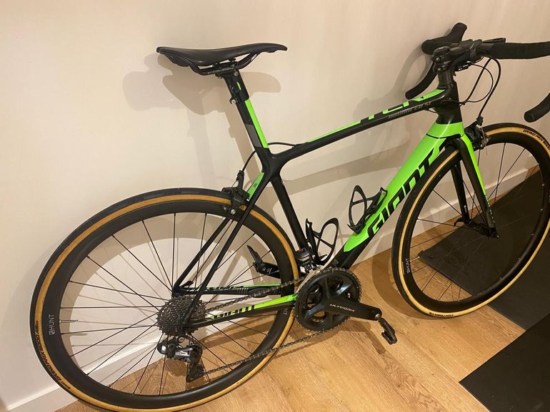 Used Giant TCR Advanced SL Rim Brakes Ultegra Di2 2018 Road & Gravel, Green — image 2 of 8