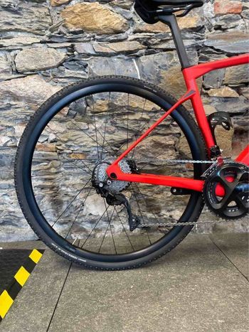 Used BMC Roadmachine AMP THREE 2023 2023 Road & Gravel, Rot — image 3 of 4