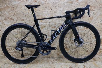 Factor, OSTRO VAM - Shimano Ultegra 2024