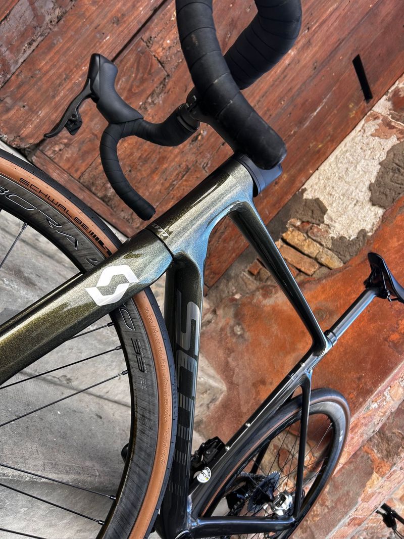 Scott Addict RC 2022 Road & Gravel de segunda mano, Negro — imagen 20 de 22