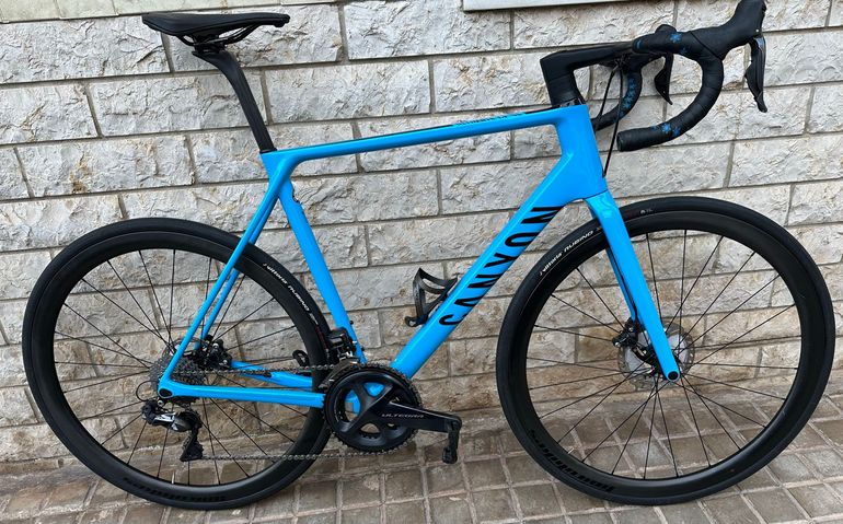 Canyon Ultimate Shimano Ultegra Di2 2022 Road & Gravel de segunda mano, Azul — imagen 1 de 9