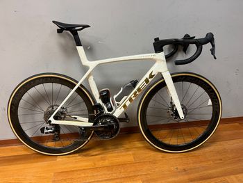 Trek, Madone SLR 9 AXS Gen 8 2025