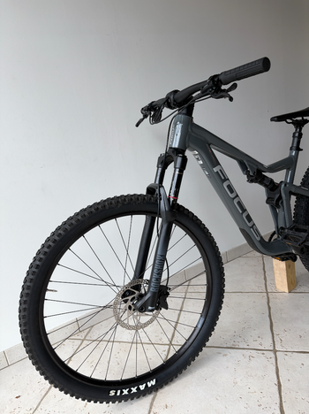 Used Focus FOCUS THRON 6.8  2023 2023 Mountainbike — image 2 of 10