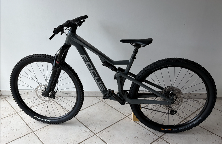 Used Focus FOCUS THRON 6.8  2023 2023 Mountainbike — image 4 of 10