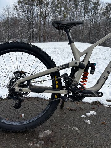 Brugt Commencal Supreme V5 2024 Mountainbike — billede 4 af 10