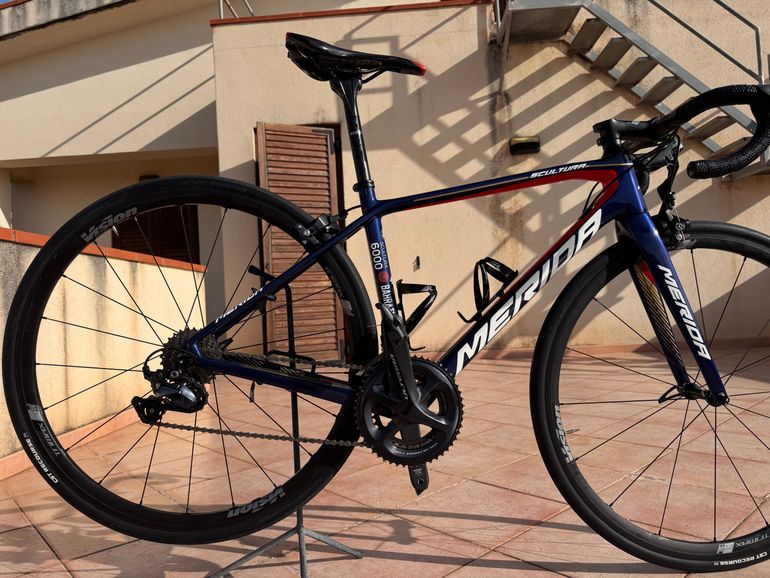 Used Merida SCULTURA 6000 2018 2018 Road & Gravel, Blau — image 1 of 13
