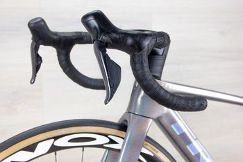 Used Trek Trek Madone SLR 7 2025 Road & Gravel, Light Gray — image 17 of 18