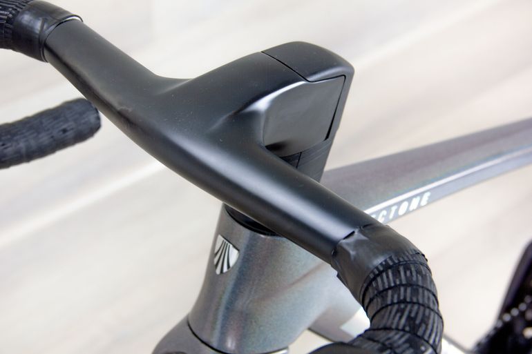 Used Trek Trek Madone SLR 7 2025 Road & Gravel, Light Gray — image 18 of 18