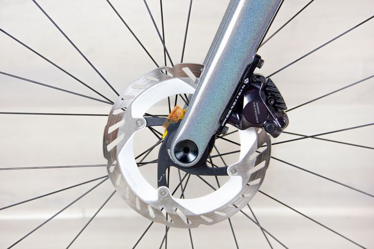 Used Trek Trek Madone SLR 7 2025 Road & Gravel, Light Gray — image 16 of 18