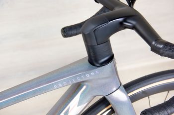 Used Trek Trek Madone SLR 7 2025 Road & Gravel, Light Gray — image 10 of 18