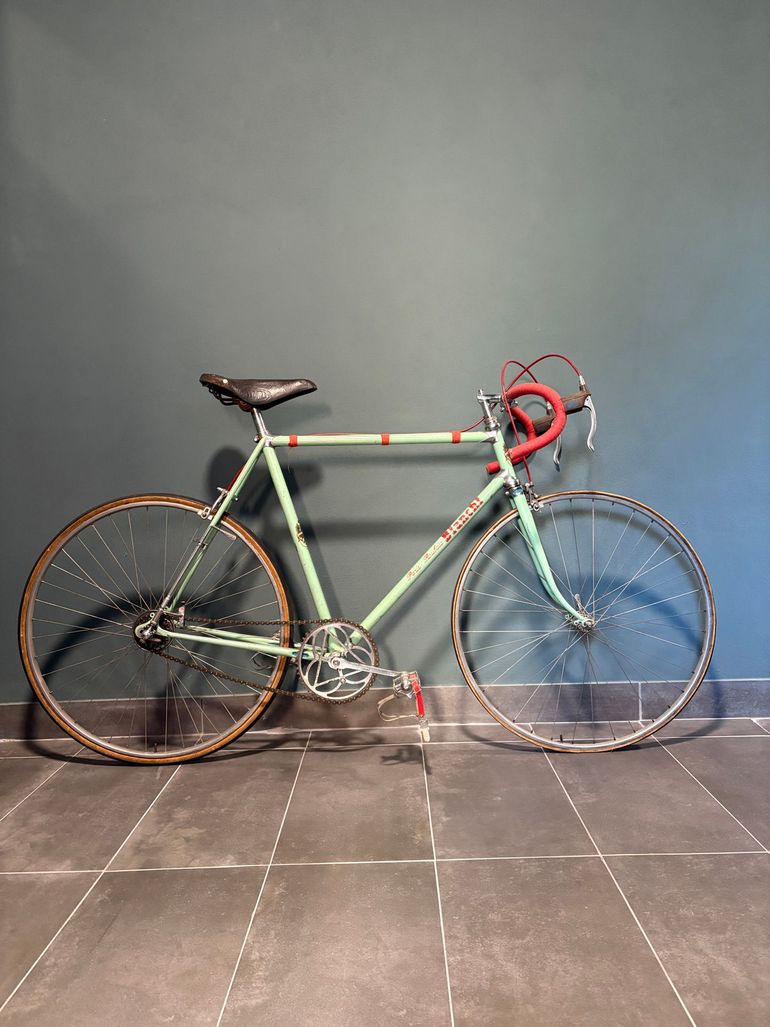 Bianchi Parigi Roubaix Vintage 1951 2026