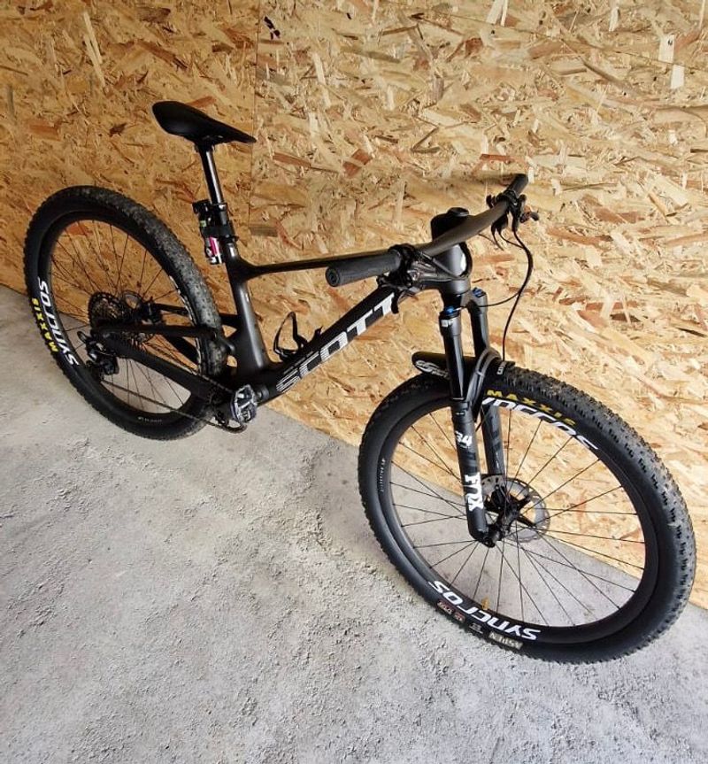 Brugt Scott Spark Shimano Deore XT 2024 MTB