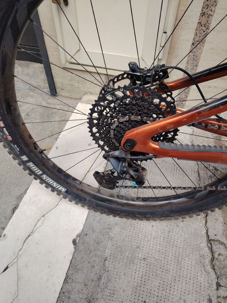 Used Giant Reign Advanced Pro 29 1 2022 2022 Mountainbike, Orange, 29 — image 7 of 15