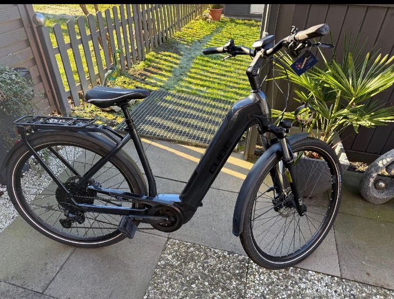 Used CUBE Touring 625 Pro 2022 Road & Gravel, Light Gray — image 3 of 3
