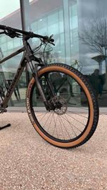 Orbea Alma 2022 Mountainbike usato, Nero — immagine 12 di 23