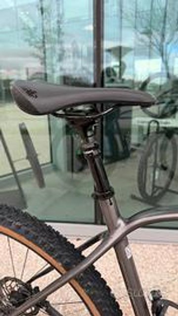 Orbea Alma 2022 Mountainbike usato, Nero — immagine 7 di 23