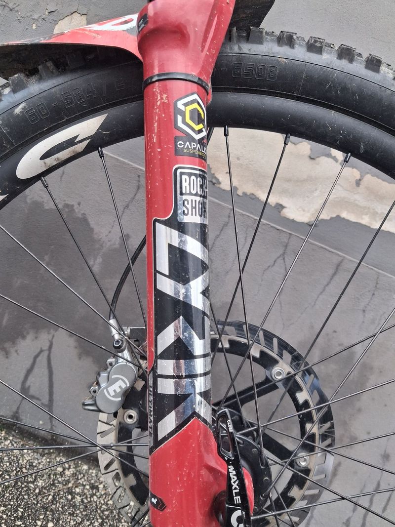 Used Canyon Torque AL 6.0 2020 2020 Mountainbike, Black, 27.5 — image 10 of 15