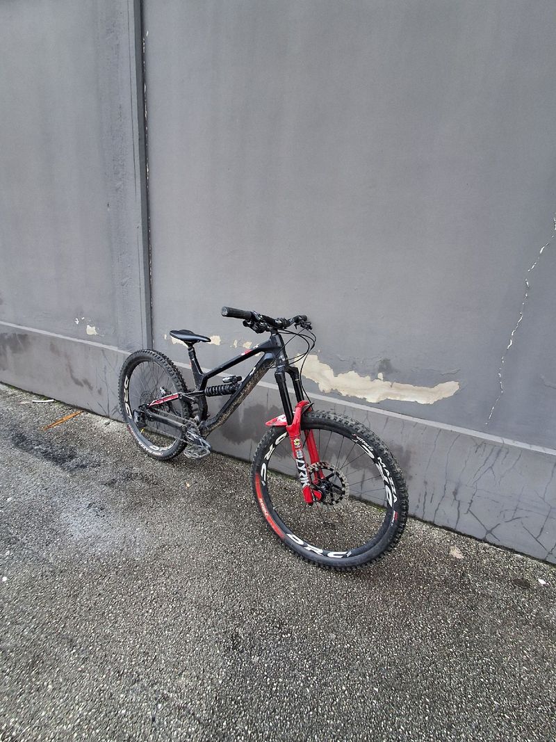 Used Canyon Torque AL 6.0 2020 2020 Mountainbike, Black, 27.5 — image 14 of 15