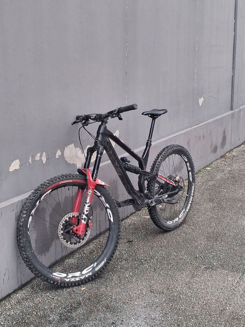 Used Canyon Torque AL 6.0 2020 2020 Mountainbike, Black, 27.5 — image 4 of 15