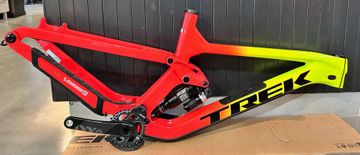 Tweedehands Trek Slash 9.9 XX1 Flight Attendant Gen 5 2023 Frameset 2023 MTB