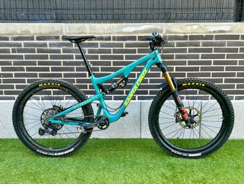 Santa Cruz, Bronson Cc