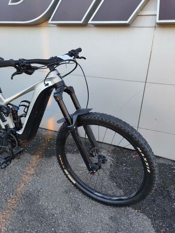 Used Giant Reign E+ 3 2024 2024 Mountainbike — image 6 of 14