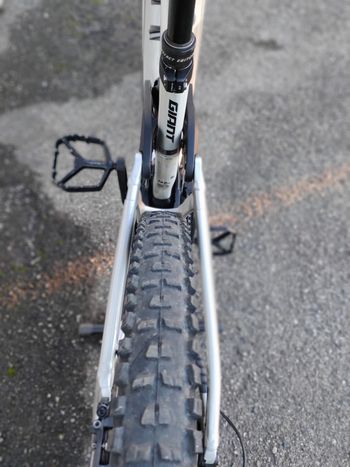 Used Giant Reign E+ 3 2024 2024 Mountainbike — image 8 of 14
