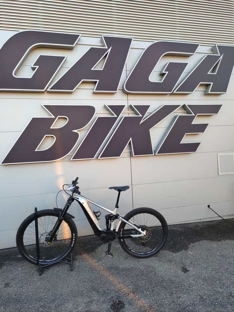 Used Giant Reign E+ 3 2024 2024 Mountainbike — image 12 of 14