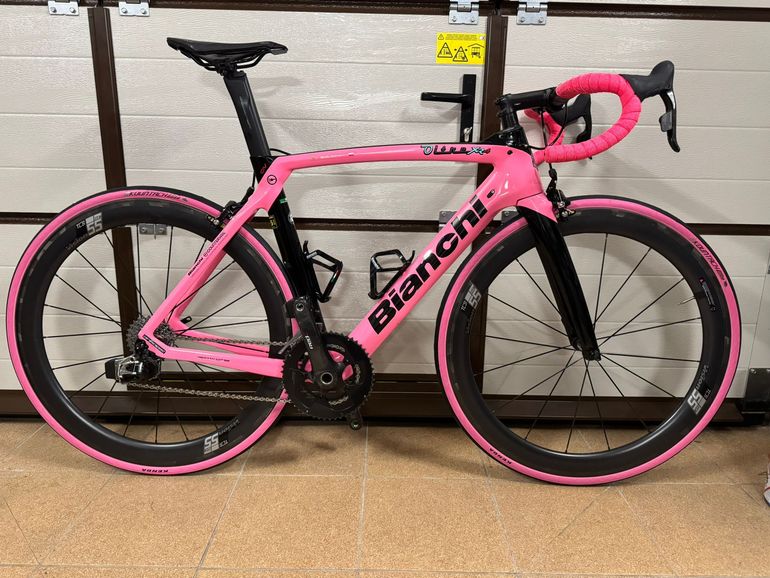 Used Bianchi Oltre XR4 Red eTap 2018 2018 Road & Gravel, Violett — image 8 of 8