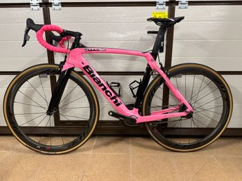 Used Bianchi Oltre XR4 Red eTap 2018 2018 Road & Gravel