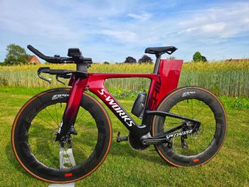 Used Specialized S-Works Shiv 2024 Sram Red AXS E1 2024 Road & Gravel, Red — image 2 of 4