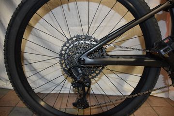 Käytetty Specialized Epic Evo Comp 2023 2023 Mountainbike — kuva 7 / 14